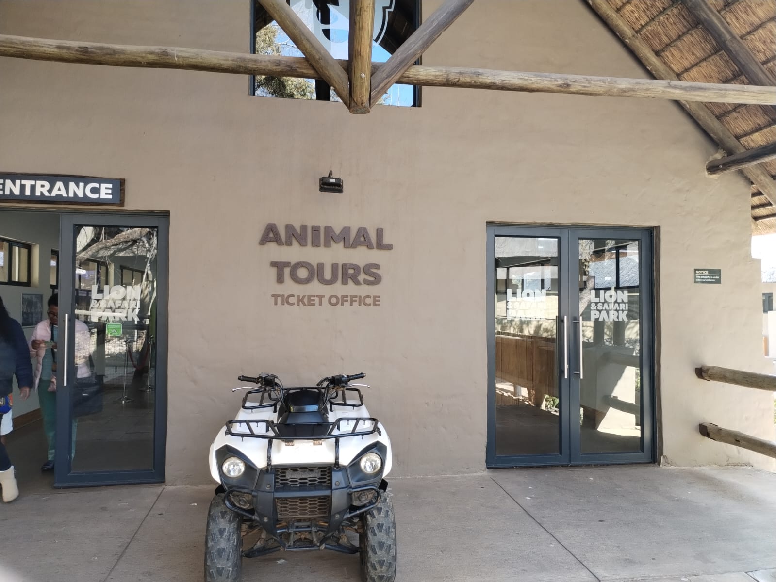 Lion & Safari Park — 7