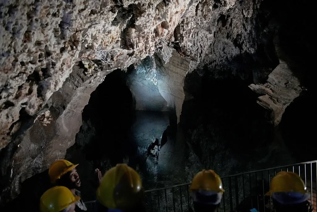 Maropeng & Sterkfontein Caves — 4