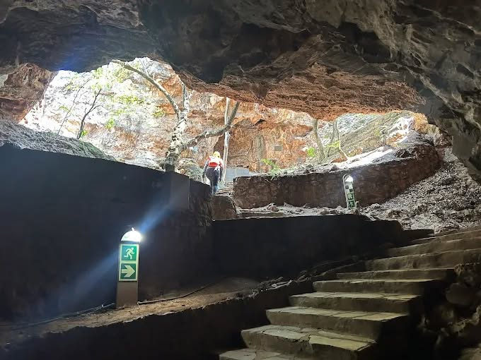Maropeng & Sterkfontein Caves — 7